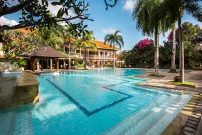 Plagoo Holiday Hotel - Pool
