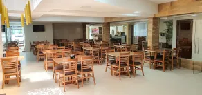 Novares Hotel - Restaurant