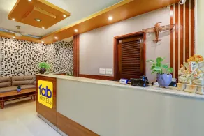 Hotel B Stays - Réception
