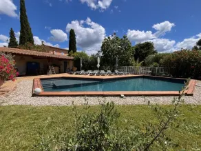 Gîtes et Chambres Atypiques Le Temps des Légendes - Pool