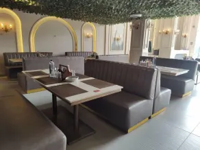Hotel The Crown Prince - Restaurant