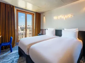 TRIBE Paris Clichy - Rom