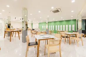 Ozone Hotel Bangkok - Restaurant