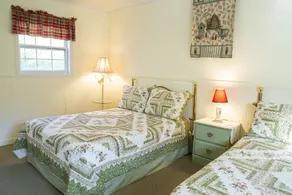 The Chimney Rock Inn & Cottages  - Værelse