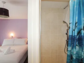 42 Hyfrydle Road - Værelse