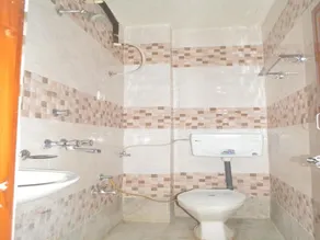 Ajanta Hotel 100 Mtrs Railway Station & 400 Mtrs Dargah - Bathroom