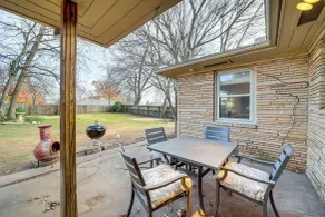 Tulsa Home 5 Mi to Downtown: Groups Welcome! - Innenbereich