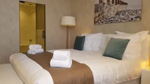 Acropolis - Luxury Appartments I Hotelservice and parking - Room