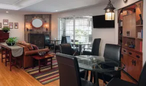 Larkspur Landing Extended Stay Suites Renton - Hall