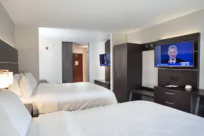 Holiday Inn Express Hotel & Suites Chester by IHG - Room