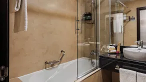 Hotel Crowne Plaza Madrid Airport - Banheiro