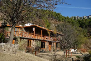 The Manor Luxury Apartments, Shimla - Restaurante