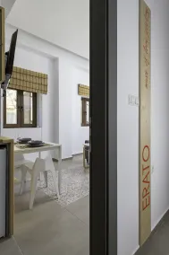 Alley 7, Old Town - Room
