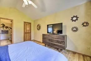 Pagosa Springs Home w/ Deck & Grill, Walk to Town! - Interiør