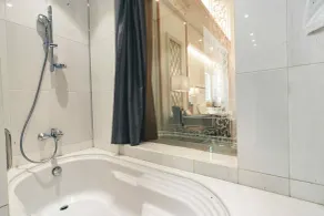 Iridium Hotel - Bathroom