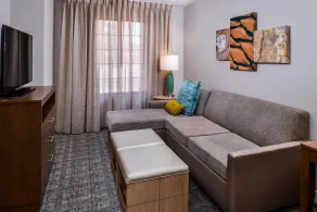 Staybridge Suites Indianapolis Downtown-Convention Center by IHG - Chambre