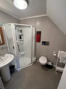 Tudor Manor Bed & Breakfast - Badezimmer