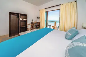 Cormorant Beach House - Room