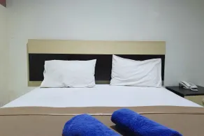 Hotel O Puri Homestay - Chambre