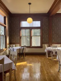 Terrace Inn and 1911 Restaurant - Restaurant