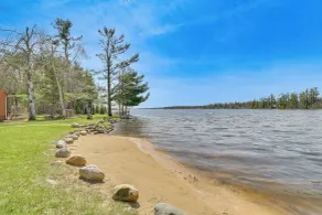 Spacious Getaway w/ Beach & Views on Otsego Lake! - Innenbereich