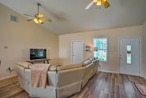 Sebring Gem: Close to Golf & Raceway - Interior