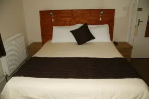 Channel View Hotel - Habitación