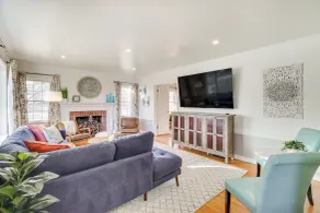 Ski & Hike: Cozy Dtwn Reno Studio w/ Fireplace - Innvendig