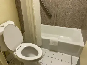 Quality Inn Elizabeth City near University - Salle de bain