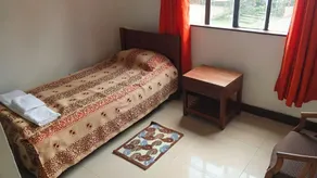 Sadili Oval B & B - Zimmer