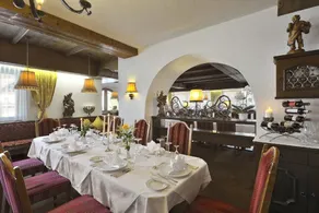 Family room, shower or bath, toilet - Restaurante