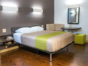 Studio 6-San Antonio, TX - Lackland AFB - Room