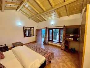 Shri Shail Inn - Room
