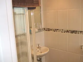 Chiverton House Guest Accommodation - Bad
