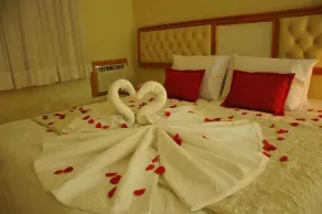 Rovi Plaza Hotel - Zimmer