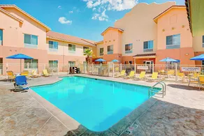 Fairfield Inn & Suites Twentynine Palms - Joshua Tree National Park - Piscine