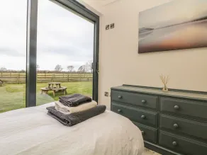 Saddlers - Room