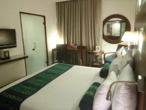Pride Premier Chennai - Room