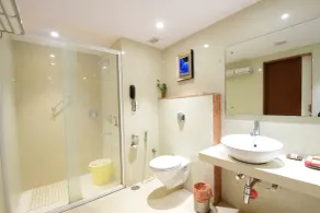 Hotel Daspalla - Bathroom