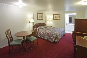 Americas Best Value Inn Lansing - Room