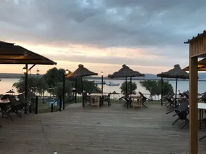 Red's Bungalow - Restaurante