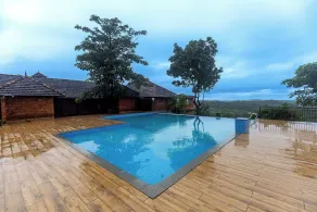 Sandal Mist Resort and spa  - Piscine