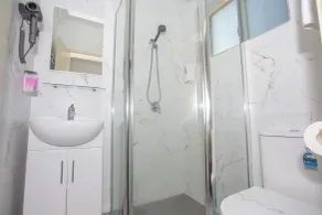Westside Motor Inn - Bathroom