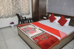 Hotel Satyam Palace - Chambre