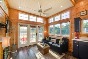 Outdoor Pool & Patio: Quiet Whitney Retreat! - Intérieur