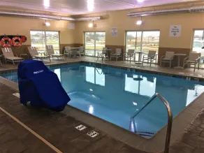 Holiday Inn Express & Suites Danville by IHG - Pool