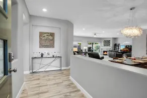 Near Downtown Palm Springs Home with Mountain Views - Interiør