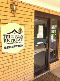 Hilltops Retreat Motor Inn - Rezeption