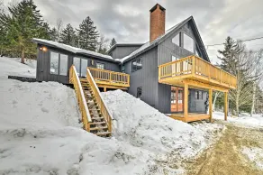 Vermont Ski Chalet ~ 5 Mi to Magic Mountain - Interior