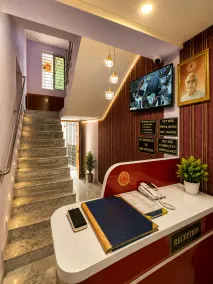 Hotel Golden Regency - Lobby